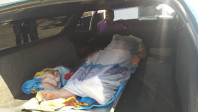 fingen muerte para echar gasolina