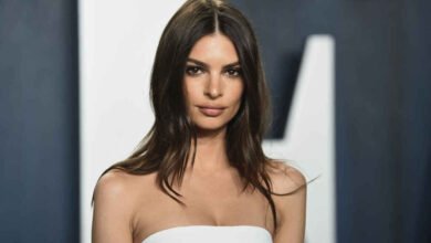 Emily Ratajkowski