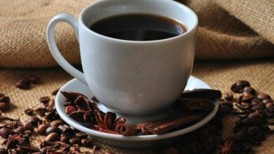 café que sobró de la mañana