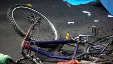 mecánico en bicicleta arrollado por una gandola