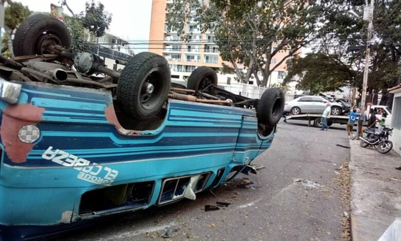 Lara vuelco de buseta