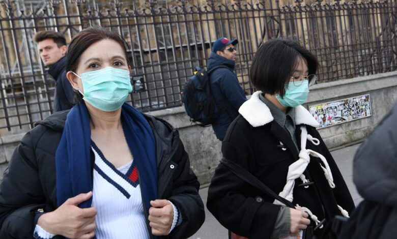 Reino Unido autoriza infectar a personas sanas para probar fármacos anticovid
