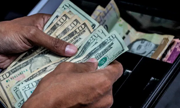 dolares