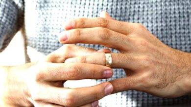 Mujer descubre que estuvo casada más de 20 años sin saberlo