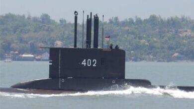 Autoridades de Indonesia dan por hundido el submarino desaparecido