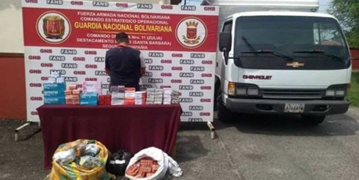 Detenido un hombre con más de 5 mil blísters de medicamentos