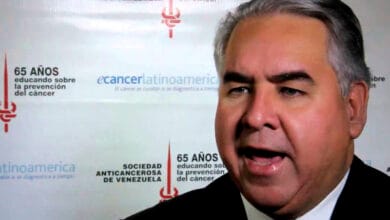 El presidente de la Academia Nacional de Medicina de Venezuela, Enrique López Loyo