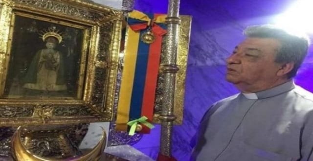 sacerdote covid