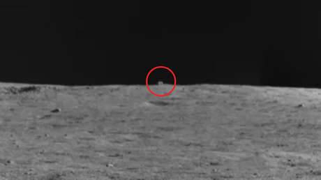 cabaña en la luna
