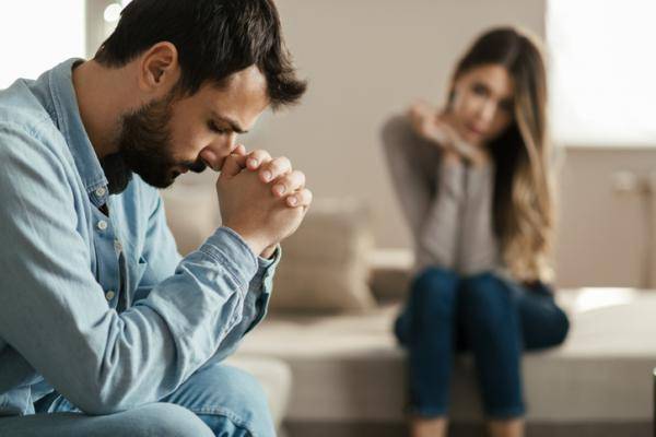 pareja termina